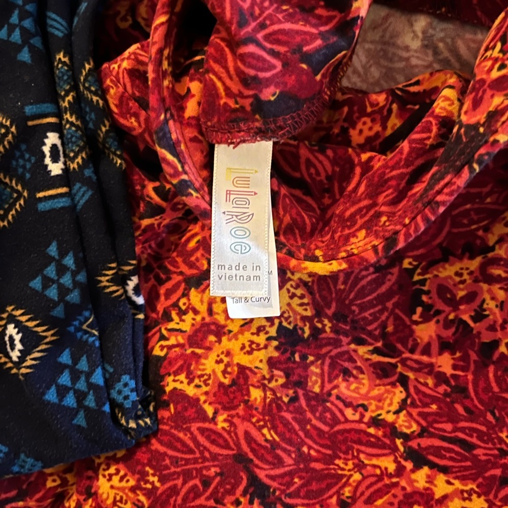 LuLaRoe TC Leggings Bundle - Picture 6 of 8